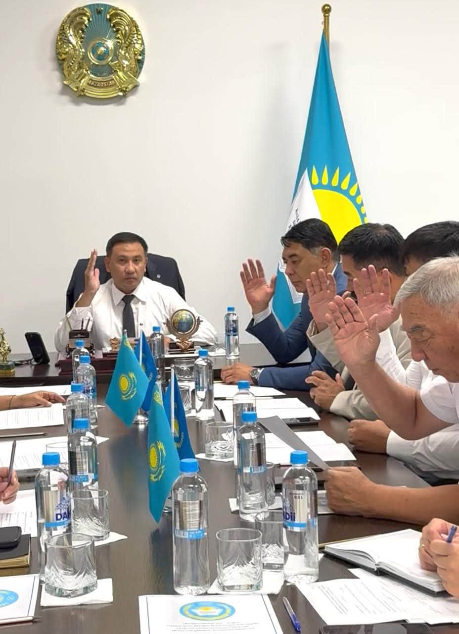 Түркістанда білім беру кәсіподағының Атқару комитетінің отырысы өтті