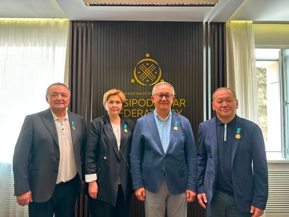 ҚРКФ өкілдері «Қазақстан Республикасының Парламентіне 30 жыл» мерекелік медалімен марапатталды