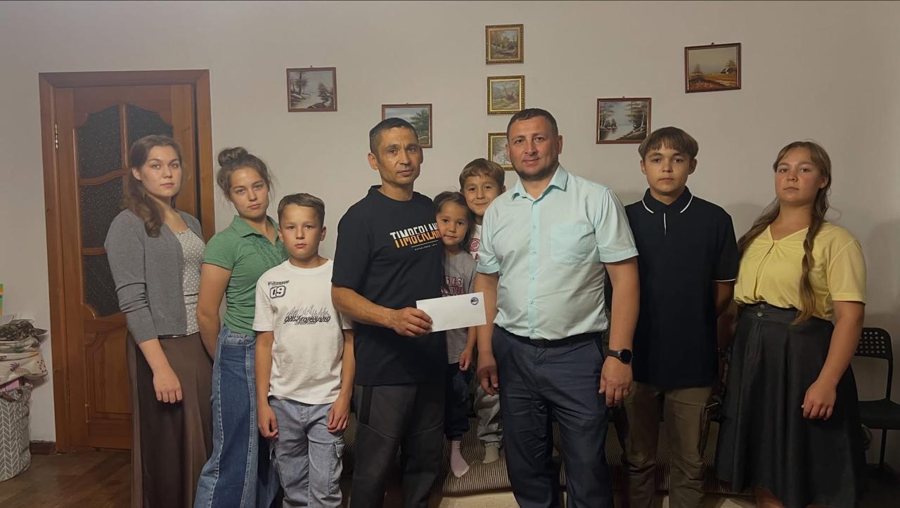 «Дорога в школу»: профсоюз шахты «Саранская» помогает многодетным семьям